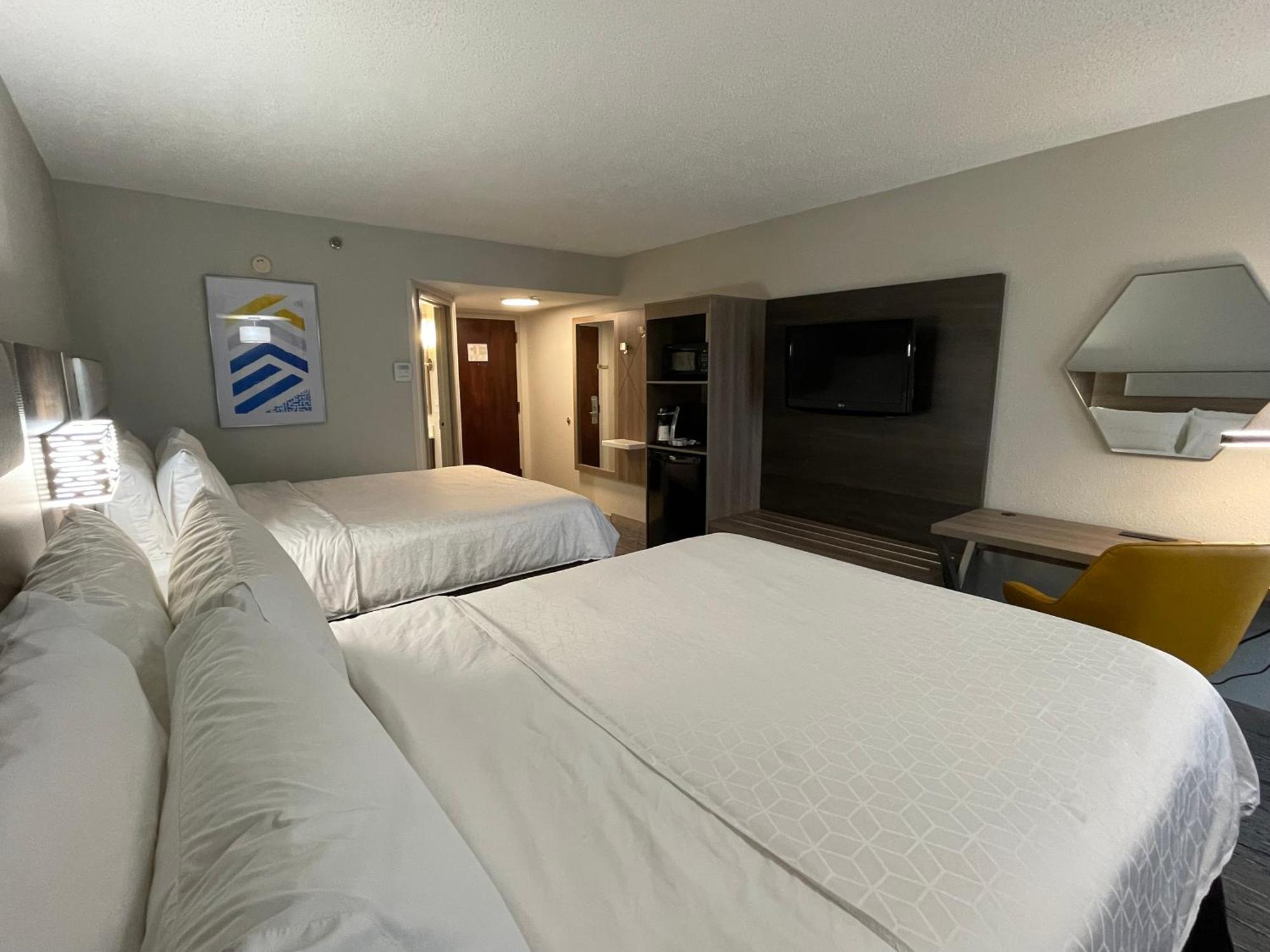 Holiday Inn Express Burlington By Ihg Dış mekan fotoğraf