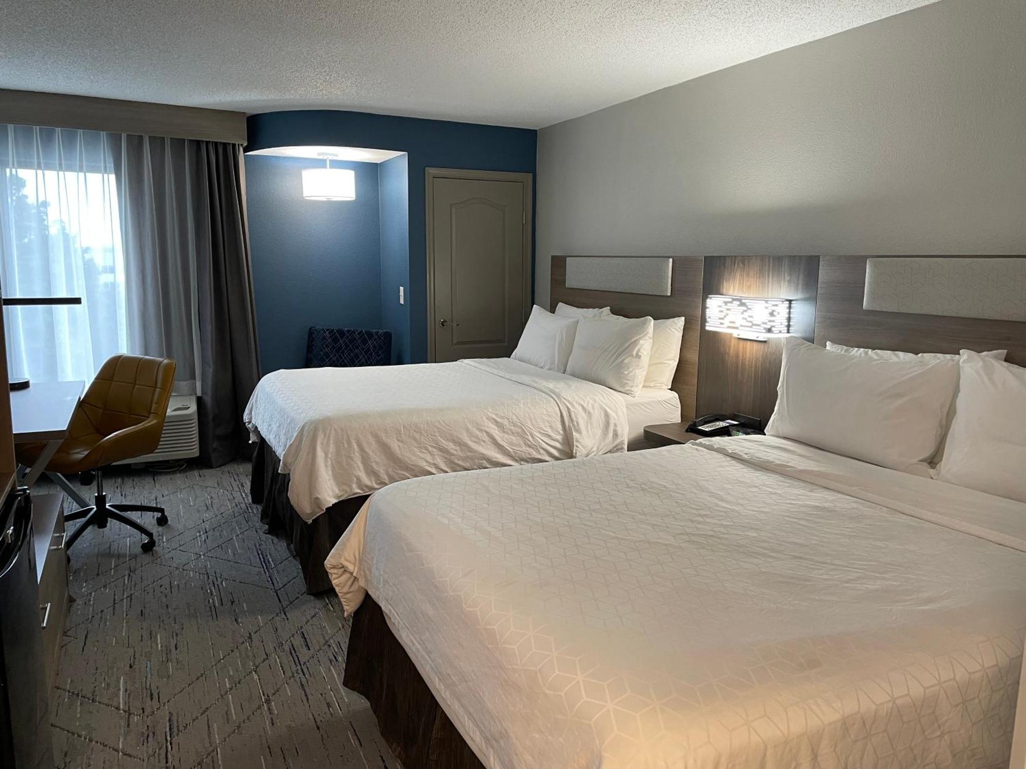 Holiday Inn Express Burlington By Ihg Dış mekan fotoğraf