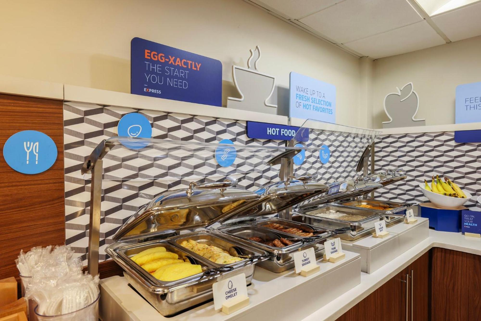 Holiday Inn Express Burlington By Ihg Dış mekan fotoğraf