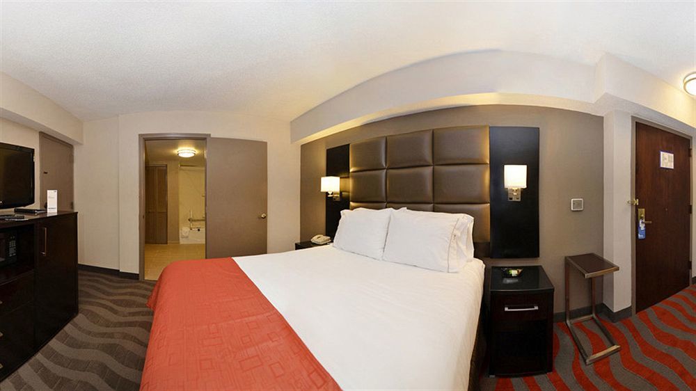 Holiday Inn Express Burlington By Ihg Dış mekan fotoğraf