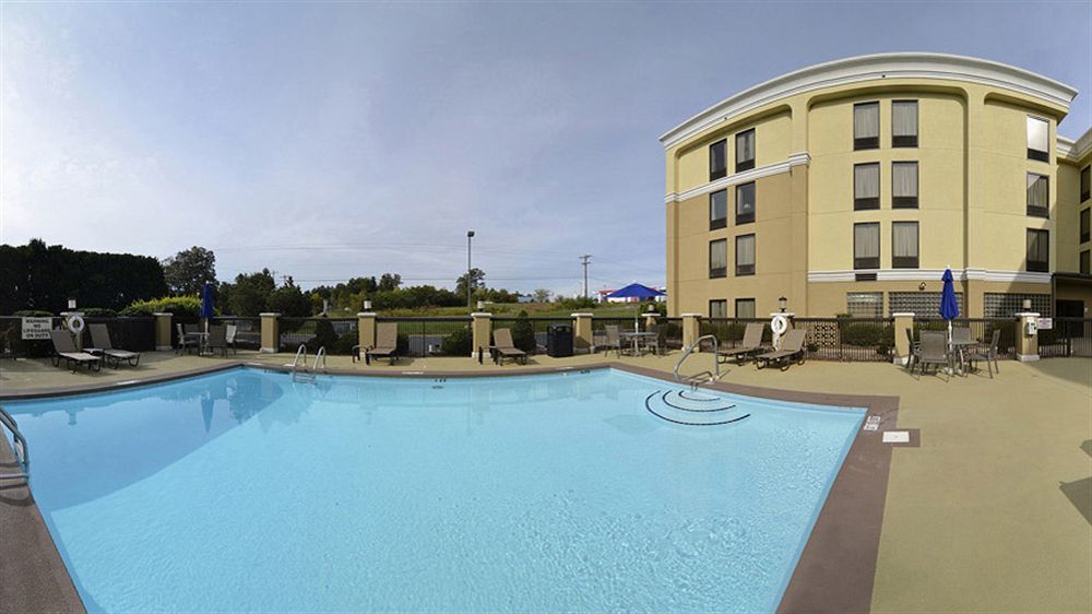 Holiday Inn Express Burlington By Ihg Dış mekan fotoğraf
