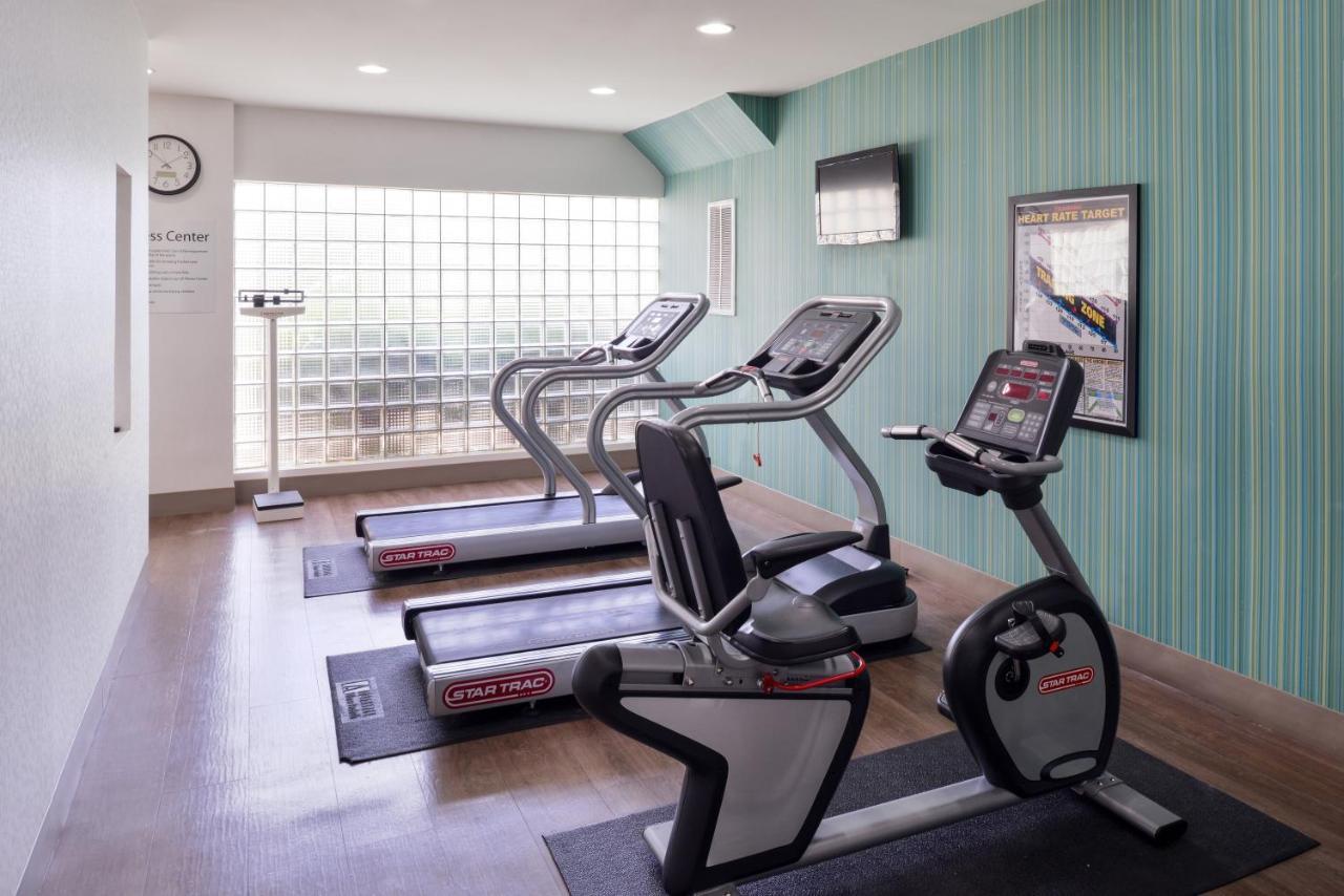 Holiday Inn Express Burlington By Ihg Dış mekan fotoğraf